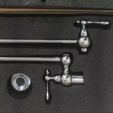 شیر پرکن قابلمه تاشو نصبشده در کنار اجاق گاز