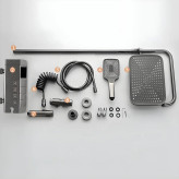 دوش دیجیتال ضدآب با قابلیت نمایش دما و نور رنگی متناسب با حرارت آب