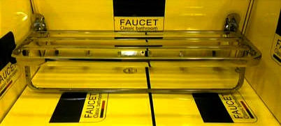 نمایی از رنگ طلایی